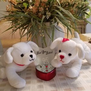 Hallmark kissing puppy dogs Plus Glass Mickey